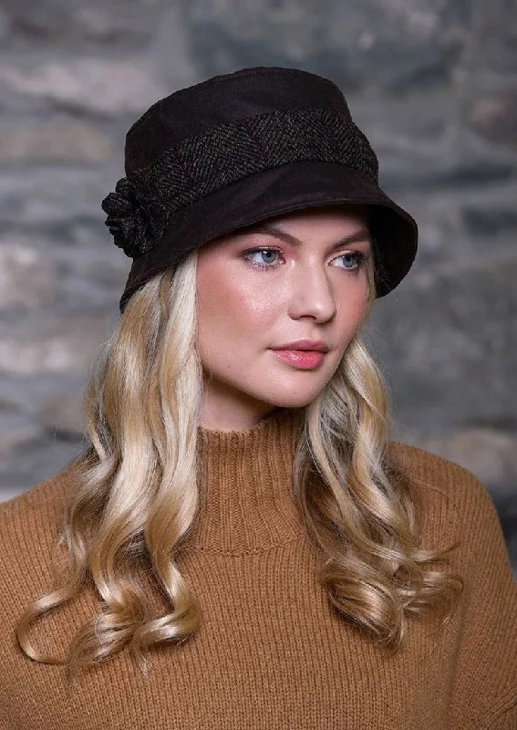 Beanies for casual outdoor wear-Mucros Ladies Wax Hat | Brown